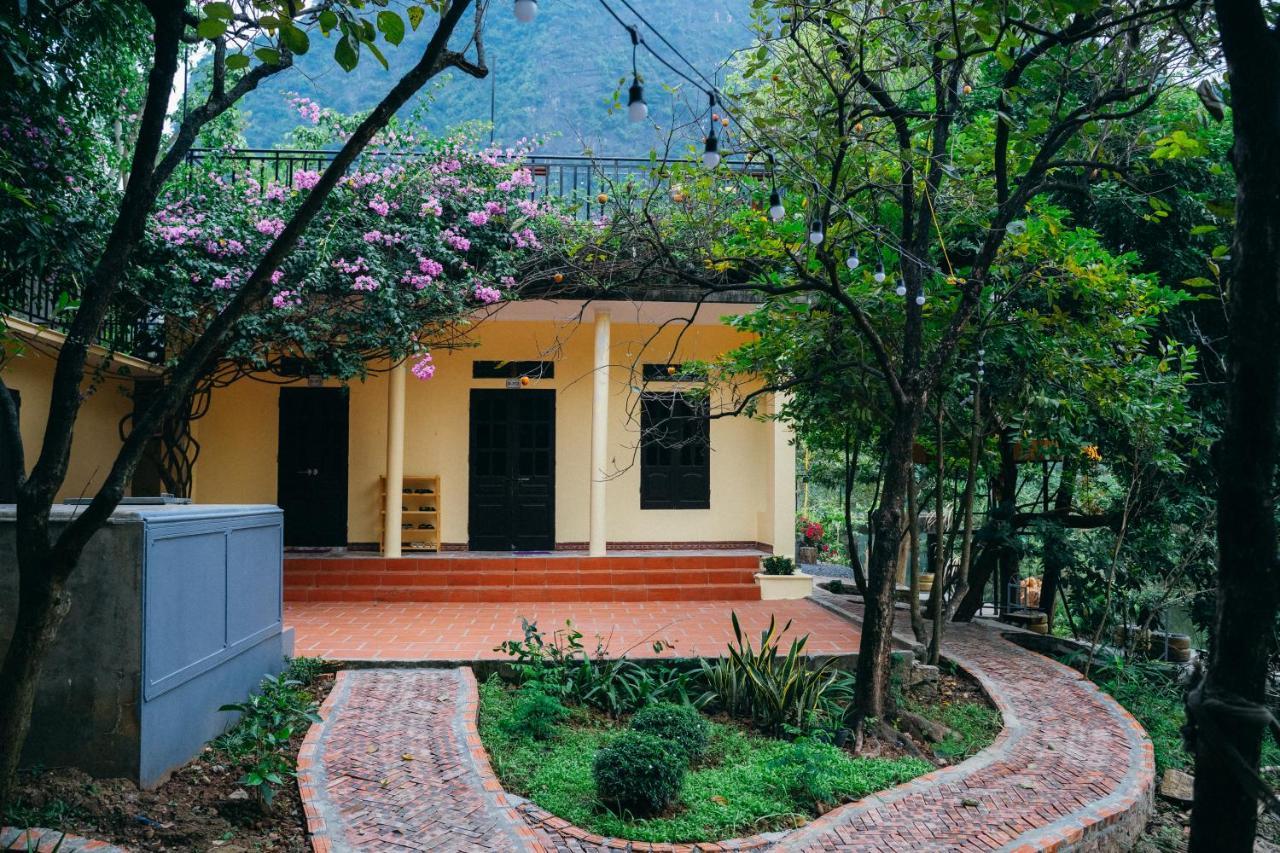 Trang An Freedom Hood Hostel Нин Бин Екстериор снимка